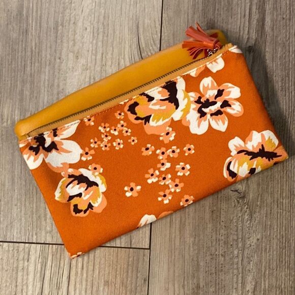 NWOT Rachel Pally Organizer/Clutch - Picture 1 of 6